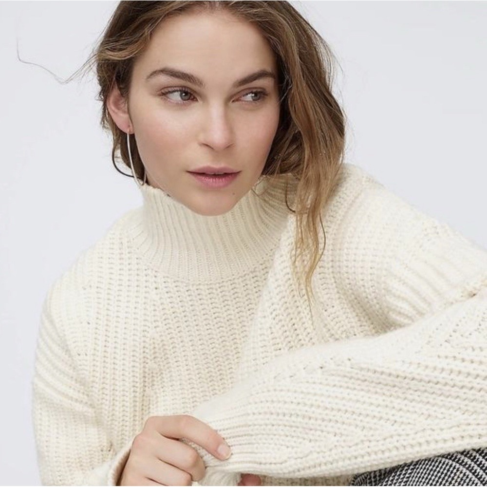 J Crew Front-Pocket Ivory Turtleneck Sweater - ‎ Size Large